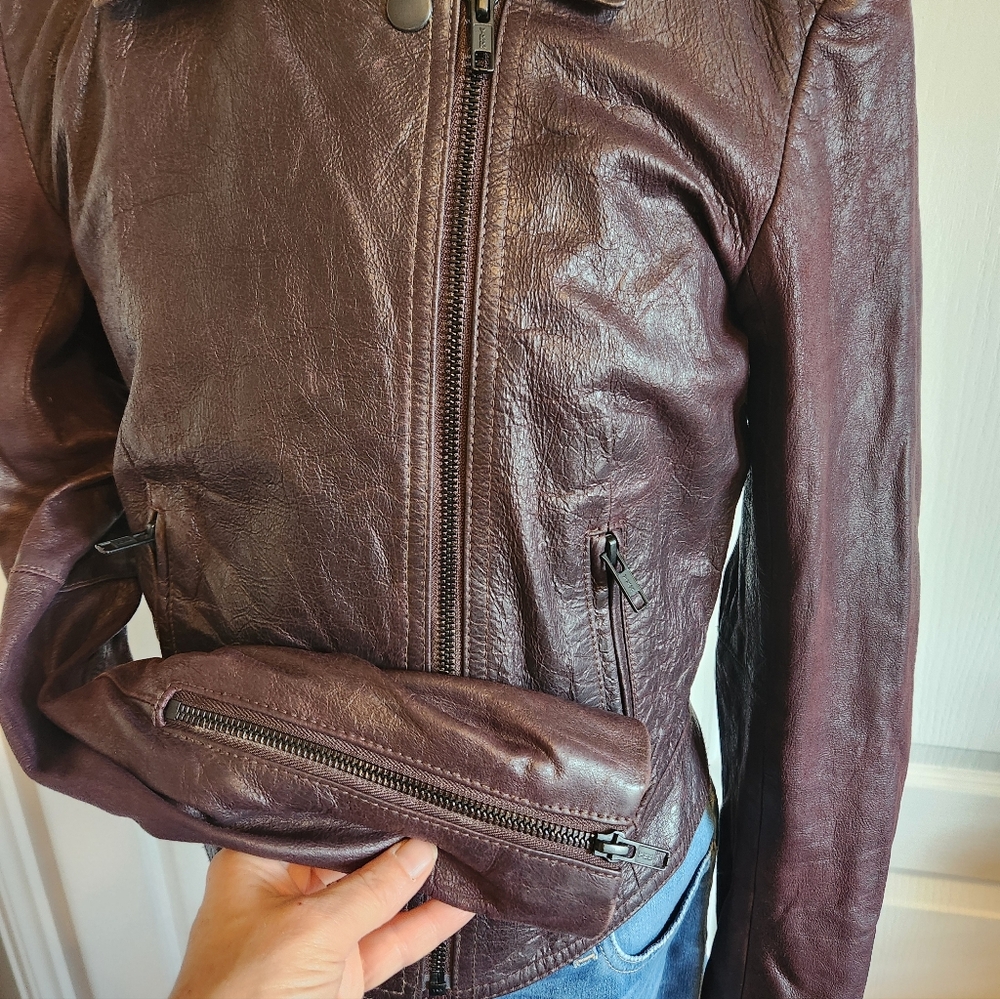 Theory Women's Burgandy Leather Jacket Size P (Similar to XS) - Picture 4 of 13